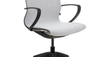 Review QMOBILI Scaun birou VISION Ergonomic Cu brate Cu spatar Rotativ, Inaltime reglabila, Mecanism balans self-weight 120 Kg Textil Neasamblat Alb,Negru
