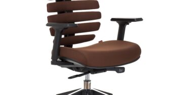 Review QMOBILI Scaun ergonomic ERGO LINE maro, sezut culisabil, suport lombar autoreglabil, brate reglabile 3D