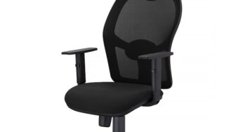 Review Traffic Chairs TRAFFIC CHAIRS AERO PRO Scaun ergonomic,Cu brate,Cu spatar,Spatar ajustabil,120 Kg,Mesh,Neasamblat,Negru